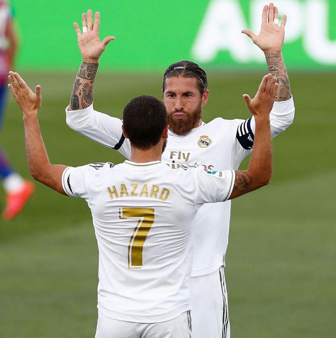 关于埃瓦尔客场逼平对手，保持稳定发挥的信息