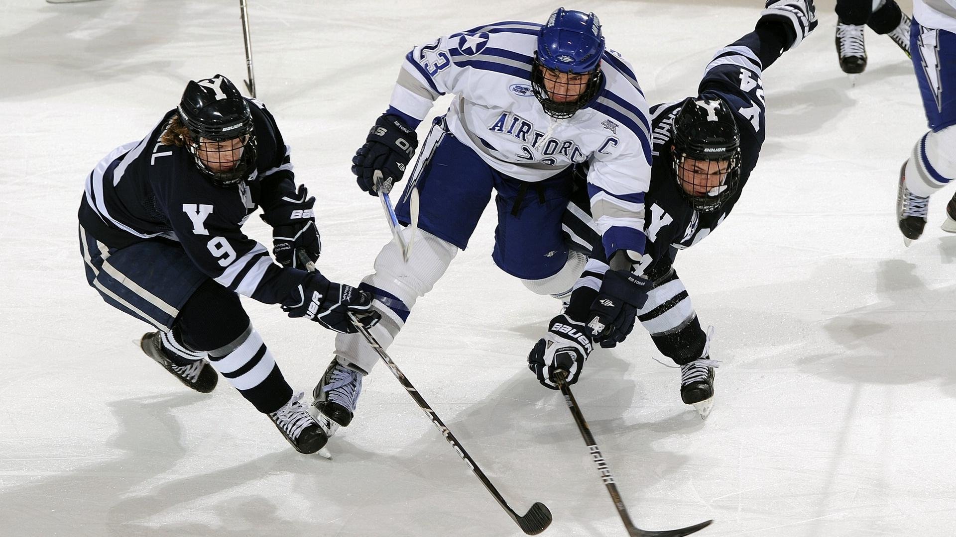 开云体育在线-突尼斯用混凝土防守绞杀埃及，边缘人伊萨克的逆袭夜证明足球哲学永恒真理
